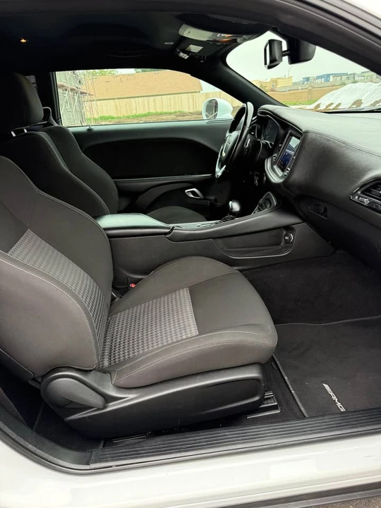 2022 Dodge Challenger 3rd Gen - Image 14 of 17