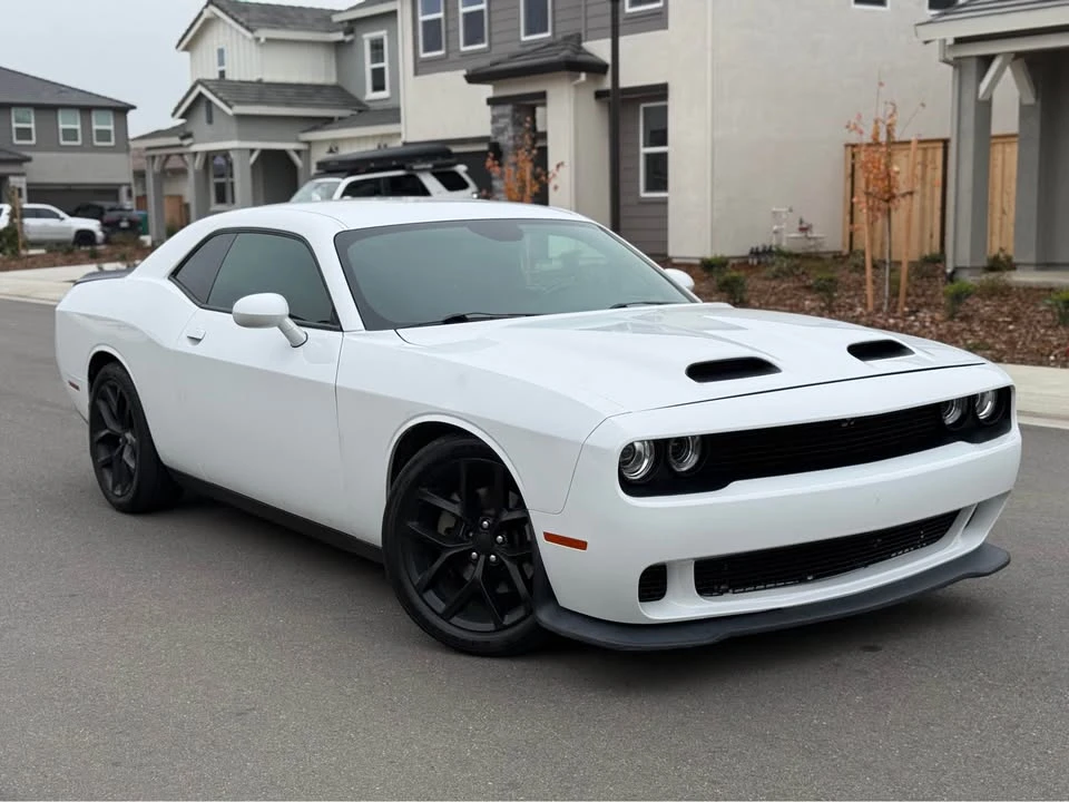 2022 Dodge Challenger 3rd Gen - Image 9 of 17