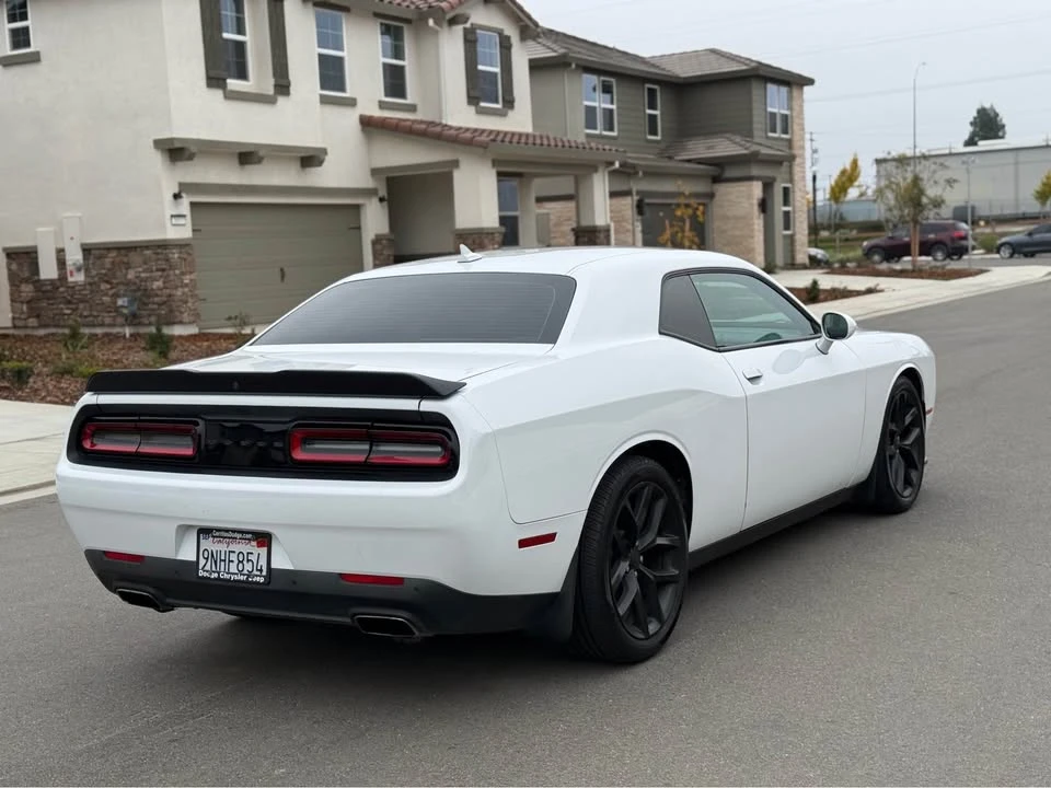 2022 Dodge Challenger 3rd Gen - Image 4 of 17