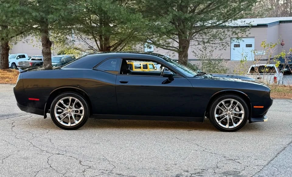 2022 Dodge Challenger 3rd Gen - Image 4 of 19