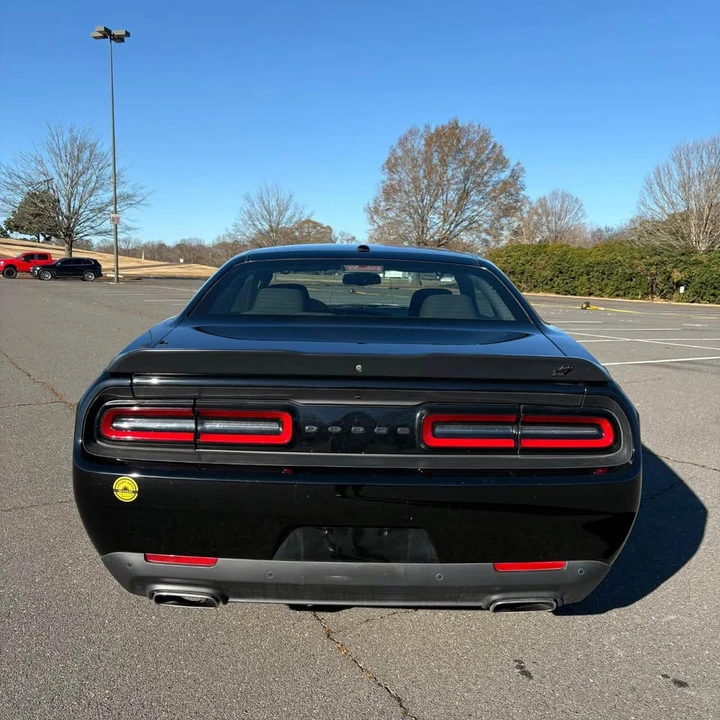 2022 Dodge Challenger 3rd Gen - Image 8 of 18