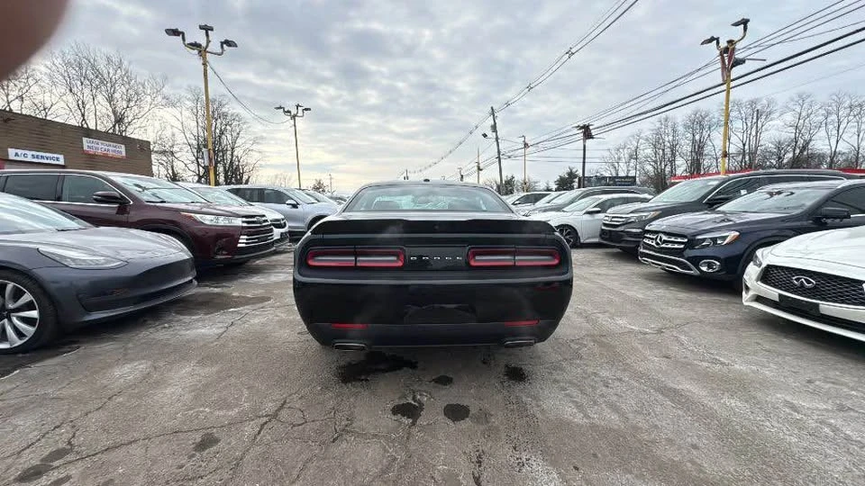 2022 Dodge Challenger 3rd Gen - Image 5 of 11