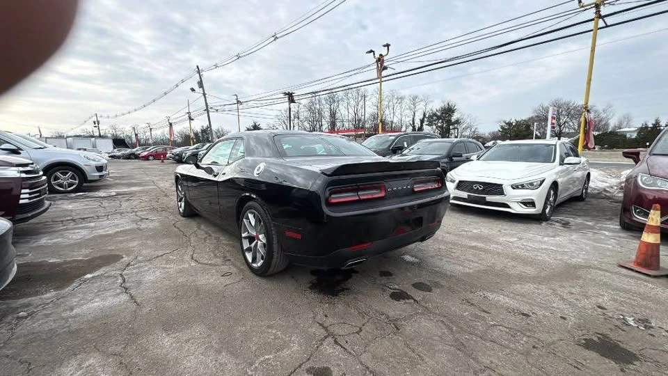 2022 Dodge Challenger 3rd Gen - Image 6 of 11