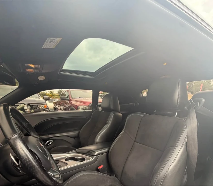 2022 Dodge Challenger 3rd Gen - Image 10 of 11