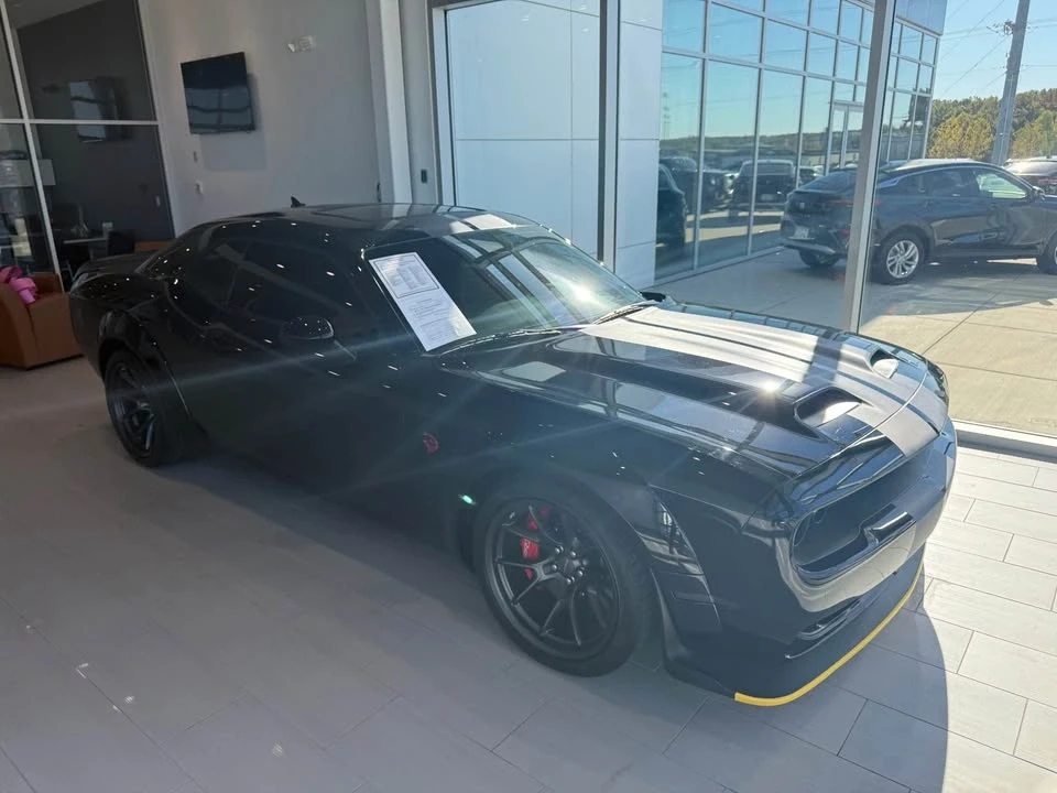 2022 Dodge Challenger SRT Hellcat 3rd Gen - Image 5 of 10