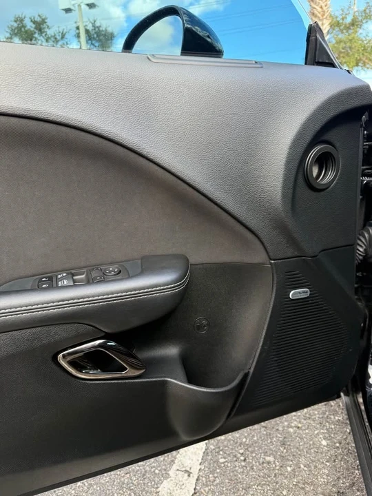 2022 Dodge Challenger SRT Hellcat 3rd Gen - Image 9 of 19
