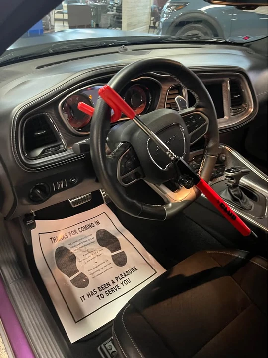 2022 Dodge Challenger SRT Hellcat 3rd Gen - Image 10 of 15