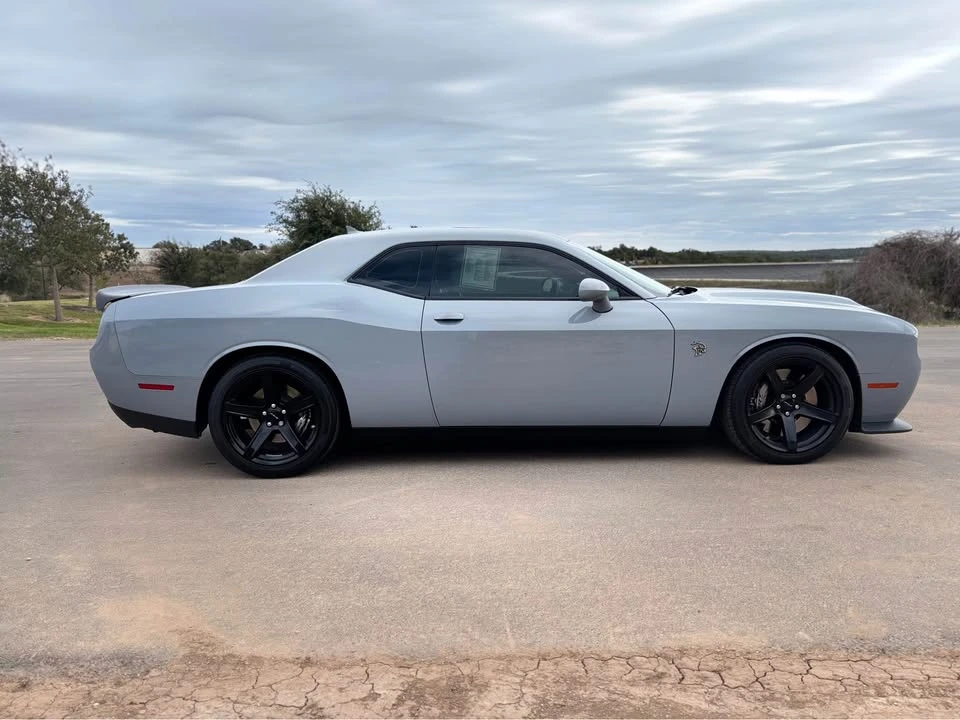 2022 Dodge Challenger SRT Hellcat 3rd Gen - Image 4 of 13
