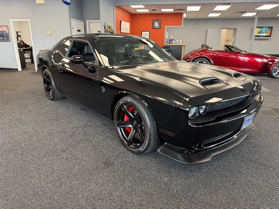 2022 Dodge Challenger SRT Hellcat 3rd Gen - Image 5 of 13