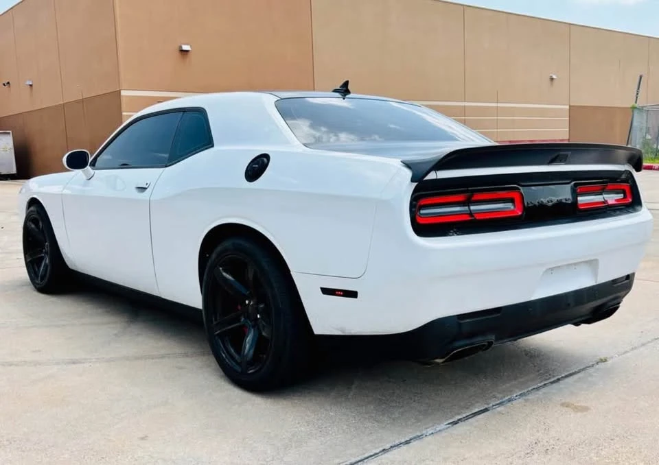 2022 Dodge Challenger SRT Hellcat 3rd Gen - Image 9 of 20