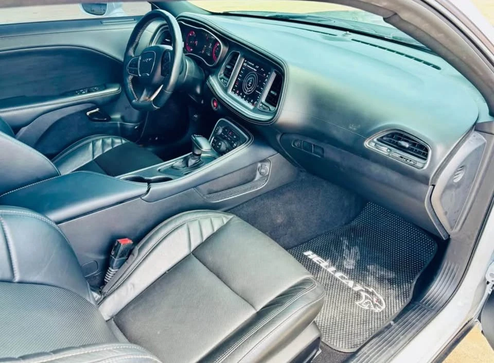 2022 Dodge Challenger SRT Hellcat 3rd Gen - Image 16 of 20