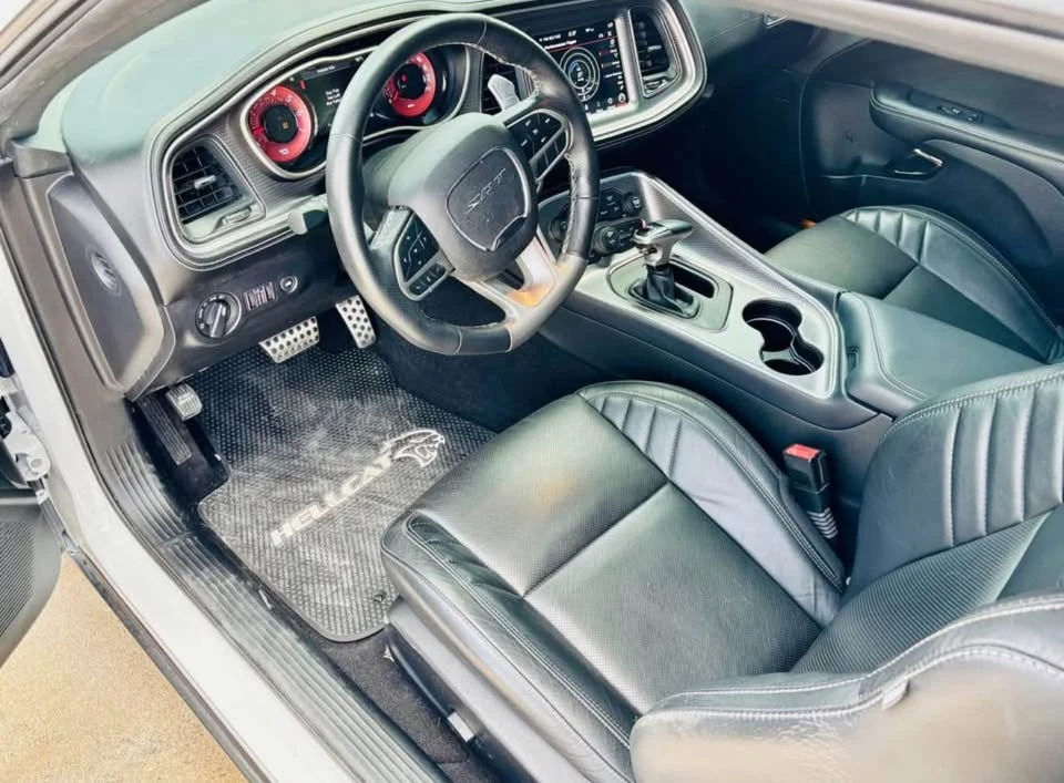 2022 Dodge Challenger SRT Hellcat 3rd Gen - Image 17 of 20