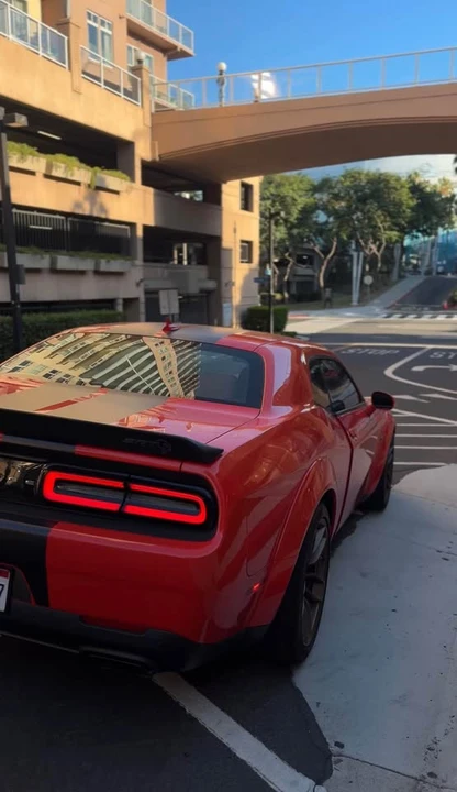 2022 Dodge Challenger SRT Hellcat 3rd Gen - Image 5 of 7