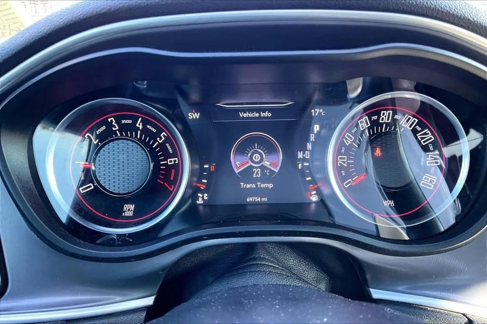 2022 Dodge Challenger 3rd Gen - Image 16 of 20