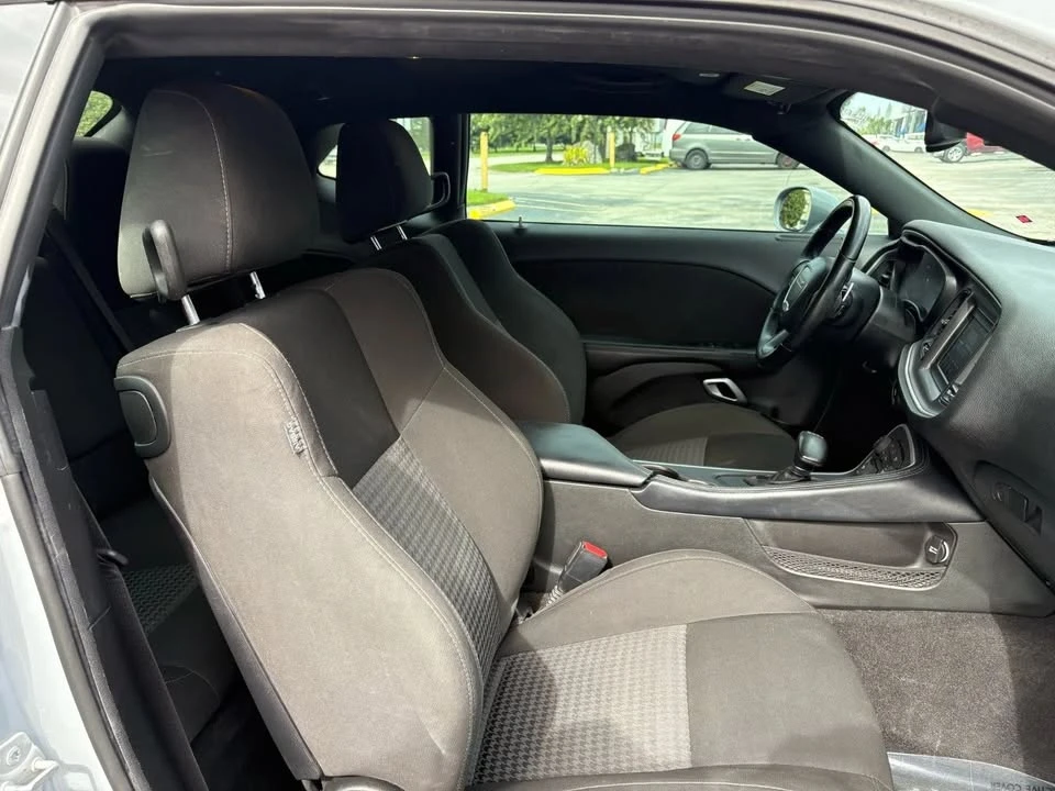 2022 Dodge Challenger 3rd Gen - Image 4 of 11