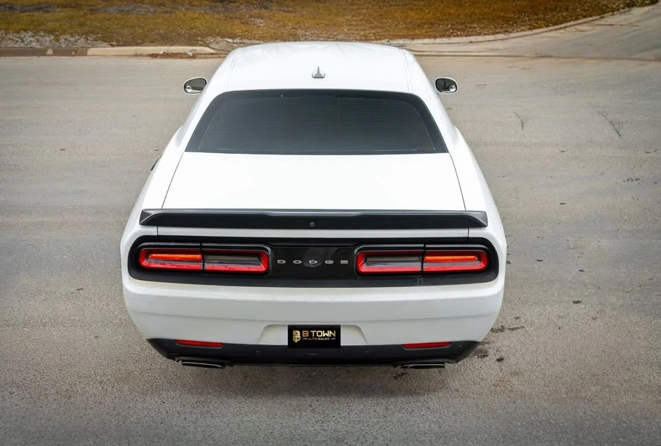 2022 Dodge Challenger 3rd Gen - Image 3 of 8