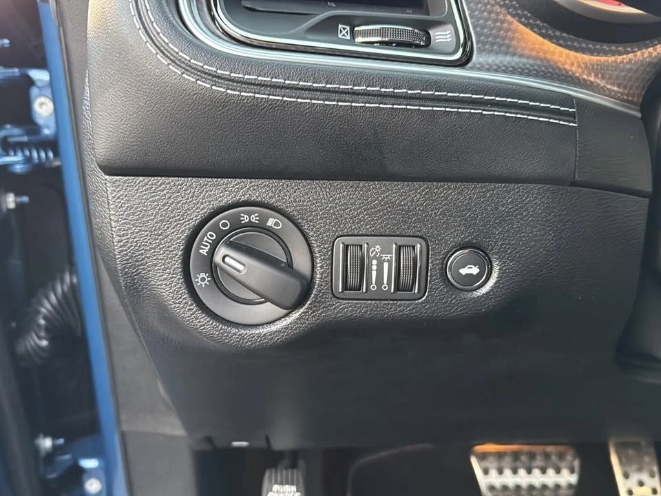 2022 Dodge Challenger SRT Hellcat 3rd Gen - Image 17 of 20