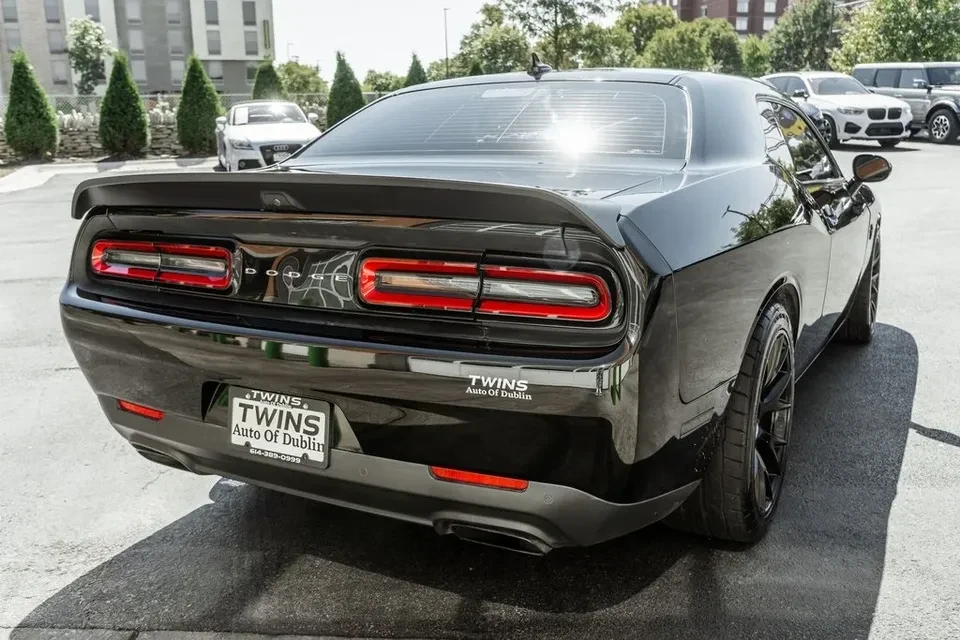 2022 Dodge Challenger SRT Hellcat 3rd Gen - Image 17 of 19