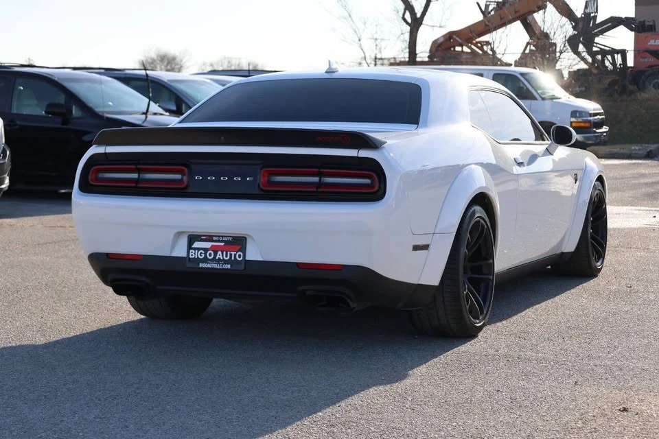 2022 Dodge Challenger SRT Hellcat 3rd Gen - Image 9 of 18