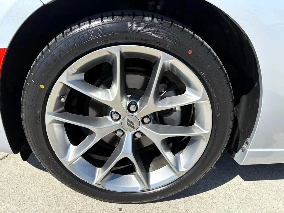 2022 Dodge Charger 8th Gen - Image 12 of 18