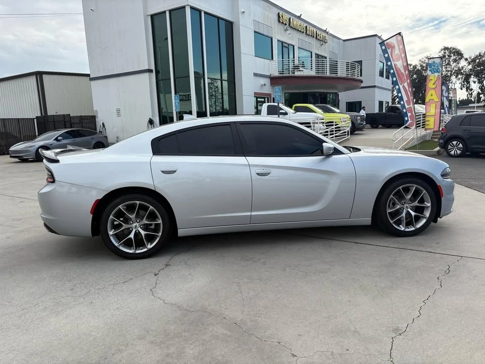 2022 Dodge Charger 8th Gen - Image 8 of 18