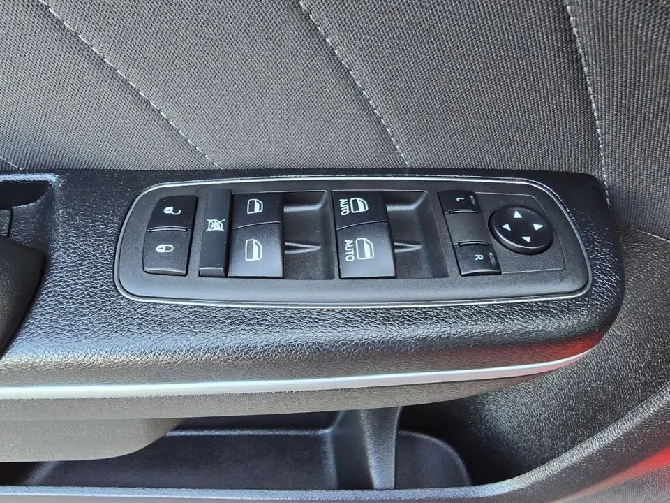 2022 Dodge Charger 7th Gen - Image 16 of 19