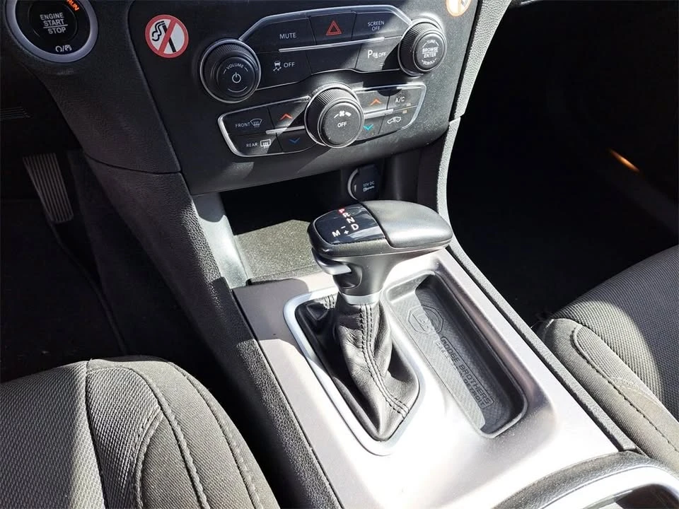 2022 Dodge Charger 8th Gen - Image 9 of 10