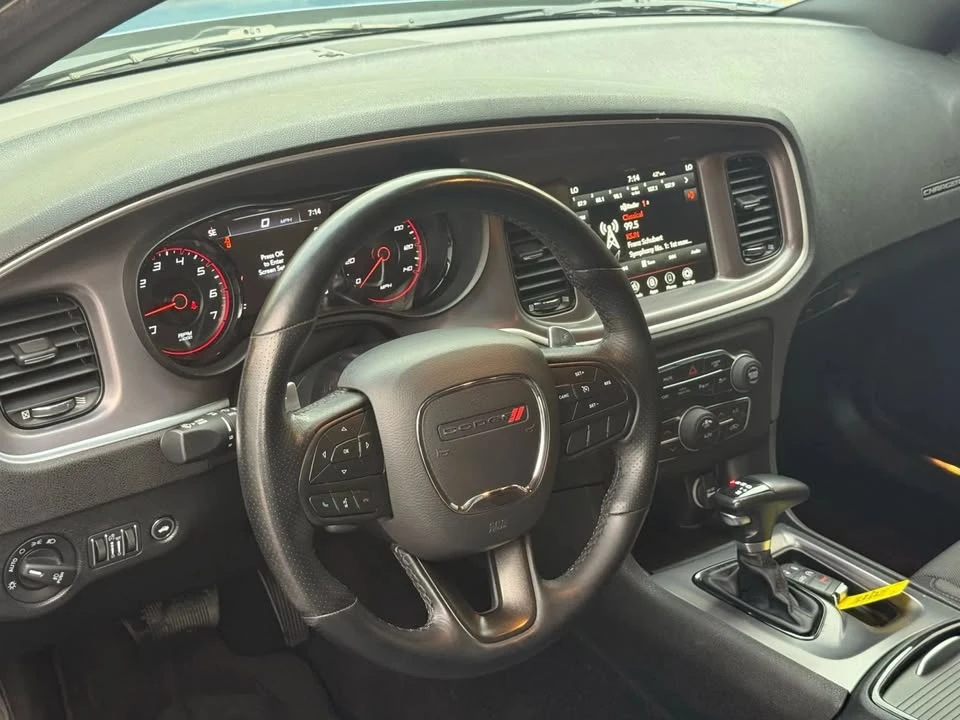 2022 Dodge Charger 8th Gen - Image 9 of 19