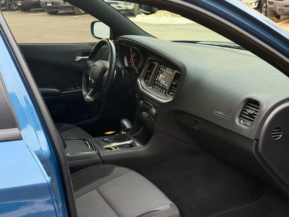 2022 Dodge Charger 8th Gen - Image 13 of 19