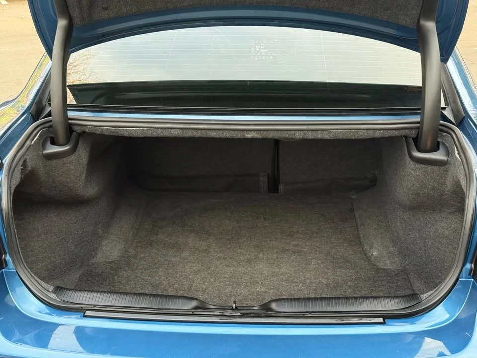 2022 Dodge Charger 8th Gen - Image 11 of 19