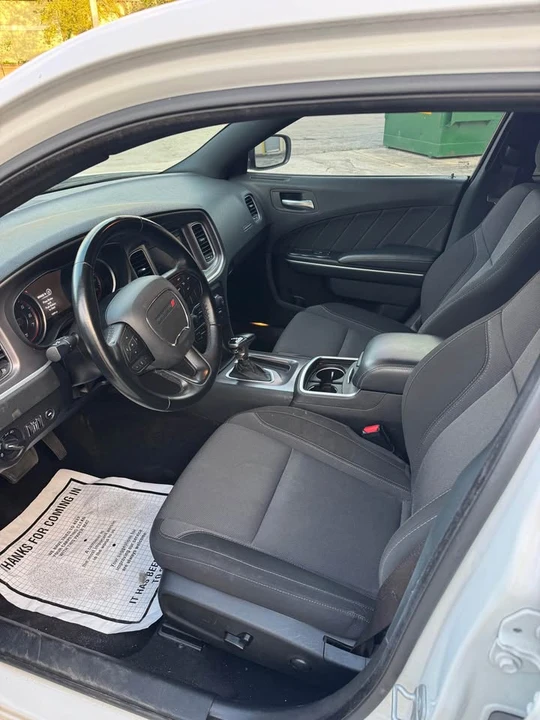 2022 Dodge Charger 8th Gen - Image 8 of 10