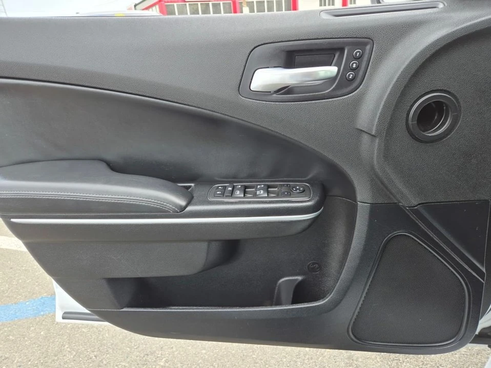 2022 Dodge Charger 8th Gen - Image 7 of 15