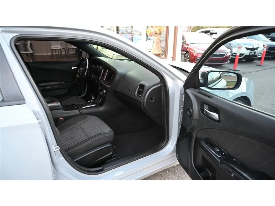 2022 Dodge Charger 8th Gen - Image 5 of 11