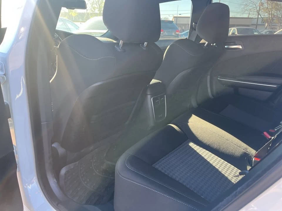 2022 Dodge Charger 8th Gen - Image 14 of 20