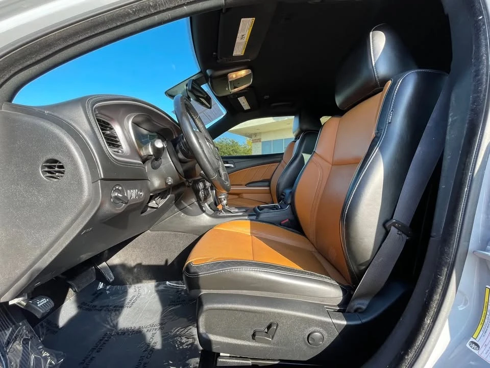 2022 Dodge Charger 8th Gen - Image 10 of 19