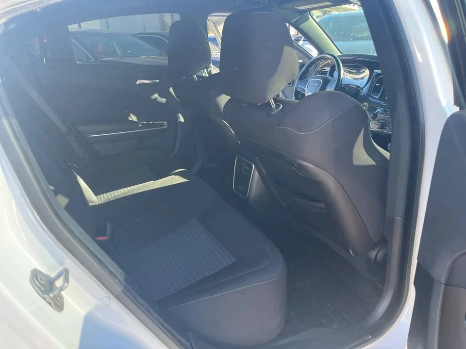 2022 Dodge Charger 8th Gen - Image 17 of 20