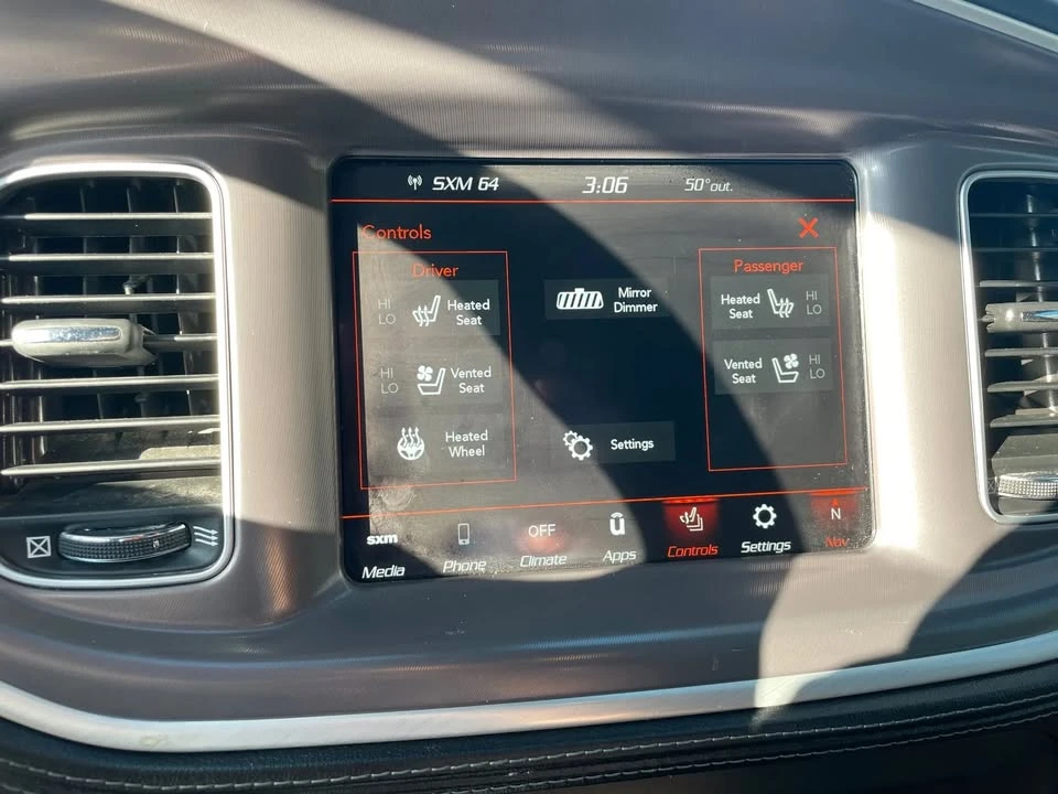 2022 Dodge Charger 8th Gen - Image 15 of 19