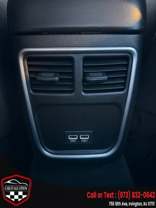 2022 Dodge Charger 8th Gen - Image 14 of 20