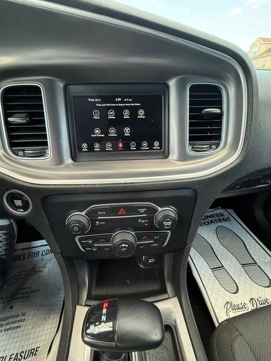 2022 Dodge Charger 7th Gen - Image 15 of 19