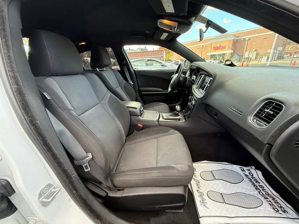 2022 Dodge Charger 7th Gen - Image 11 of 19