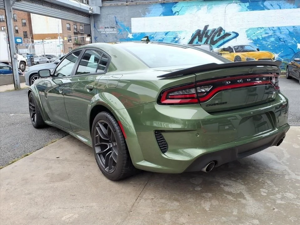 2022 Dodge Charger 8th Gen - Image 8 of 10