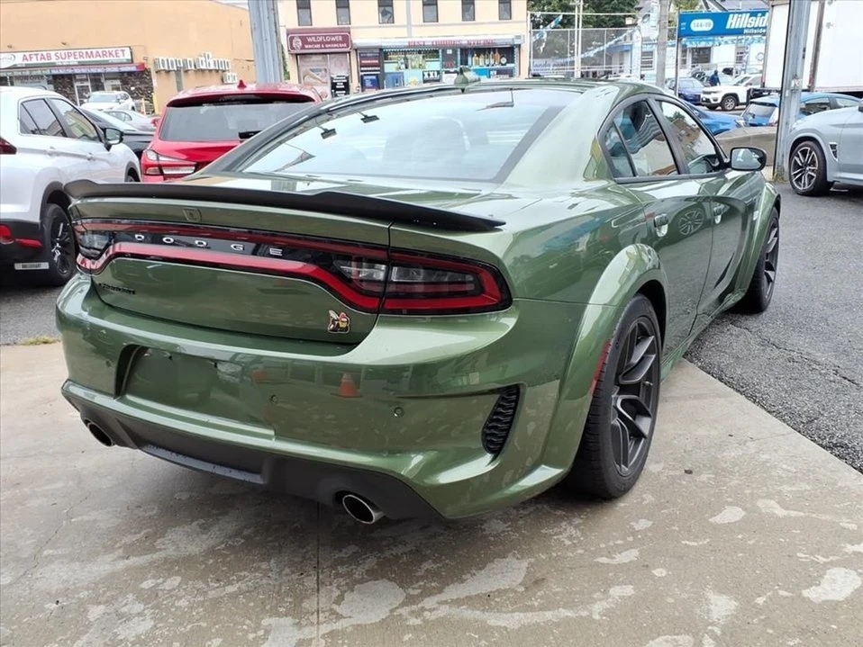 2022 Dodge Charger 8th Gen - Image 5 of 10