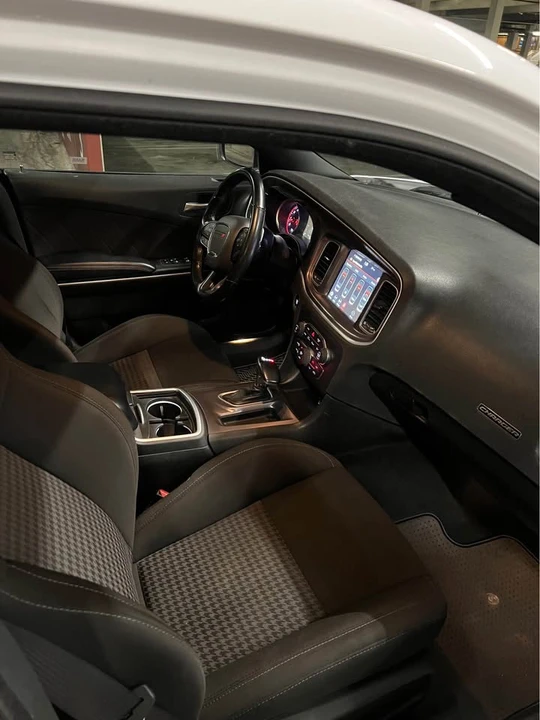 2022 Dodge Charger 7th Gen - Image 14 of 19