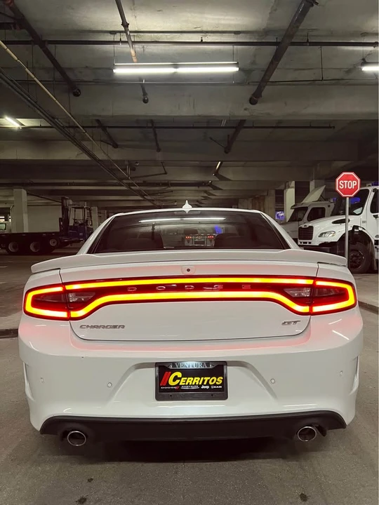 2022 Dodge Charger 7th Gen - Image 10 of 19