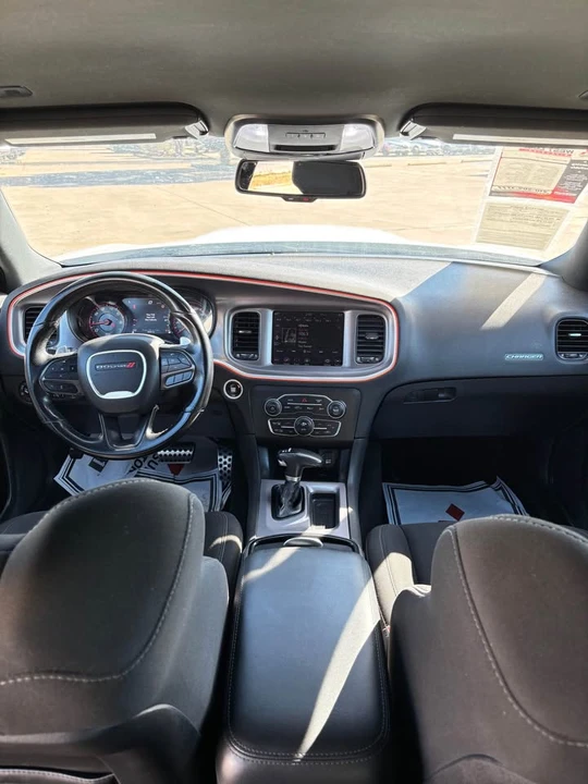 2022 Dodge Charger 7th Gen - Image 15 of 18