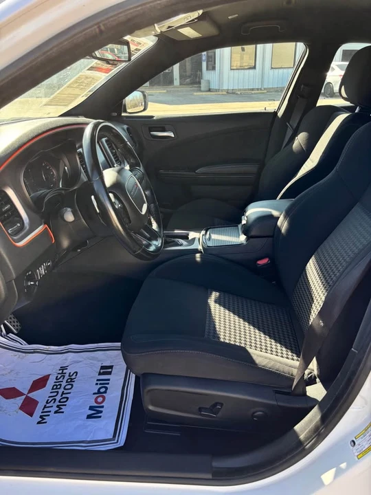 2022 Dodge Charger 7th Gen - Image 11 of 18