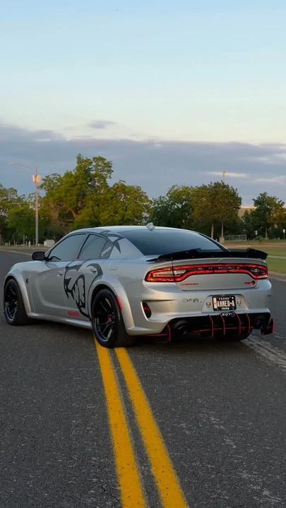 2022 Dodge Charger SRT Hellcat 7th Gen - Image 2 of 19
