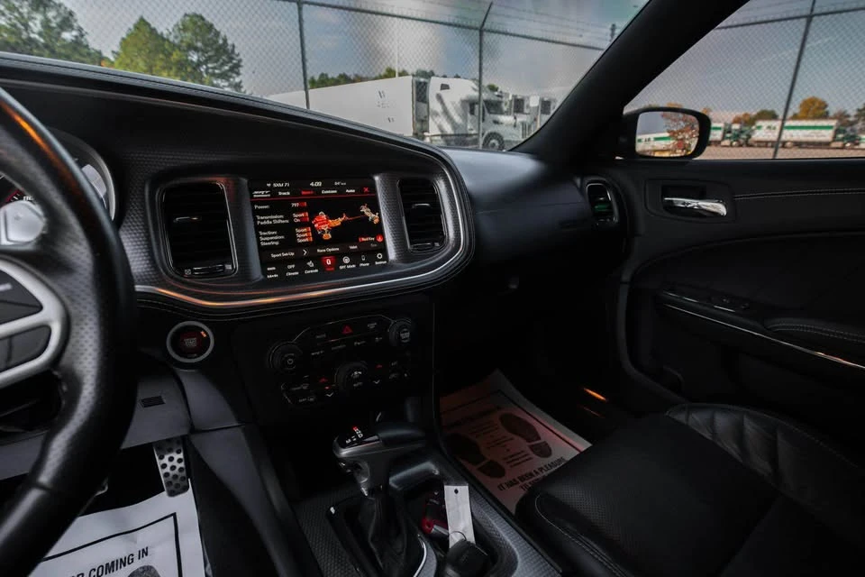 2022 Dodge Charger SRT Hellcat 7th Gen - Image 16 of 20