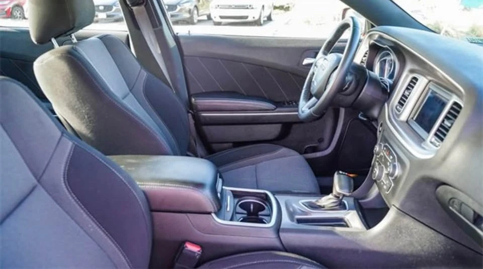 2022 Dodge Charger 7th Gen - Image 14 of 18