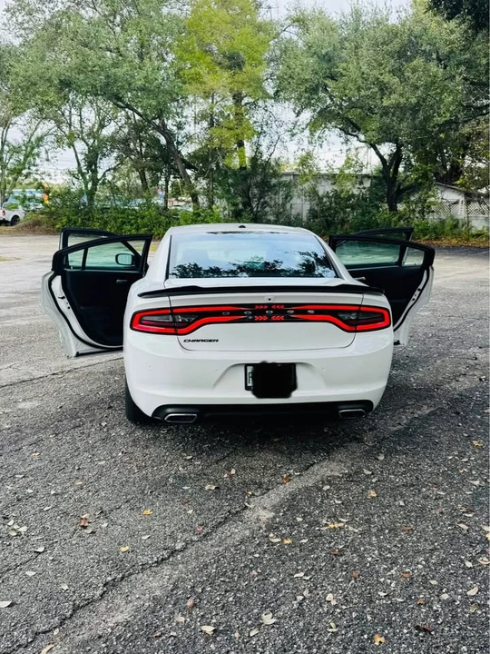 2022 Dodge Charger 7th Gen - Image 10 of 14
